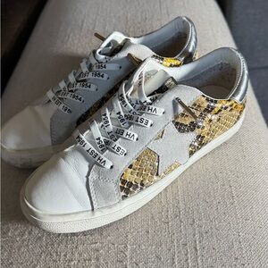 White and Gold Star Sneakers